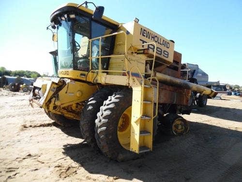 2000 Used New Holland TR99 Combine parts.
