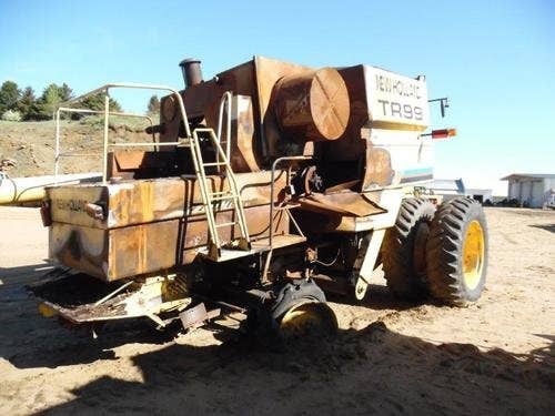 2000 Used New Holland TR99 Combine parts.