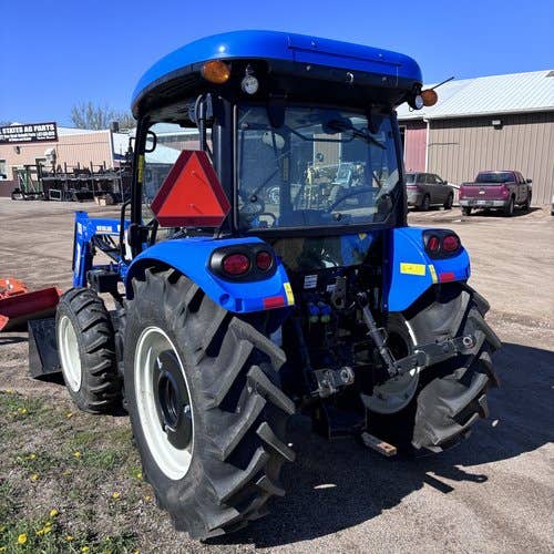 Used New Holland Workmaster75 Tractor parts.
