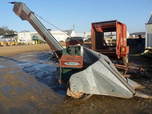 Used New Idea 323 Harvester parts.