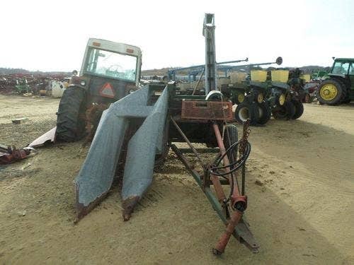 Used New Idea 323 Harvester parts.