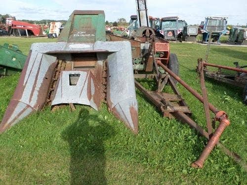 Used New Idea 324 Harvester parts.