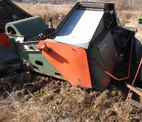 Used New Idea 324 Harvester parts.