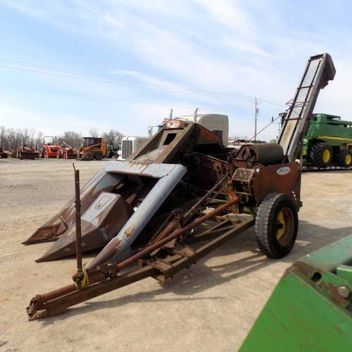 Used New Idea 324 Harvester parts.