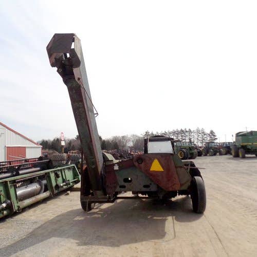 Used New Idea 324 Harvester parts.