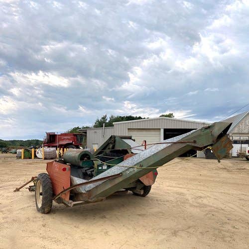 Used New Idea 324 Harvester parts.