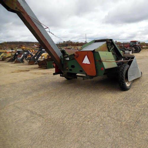 Used New Idea 325 Harvester parts.