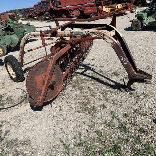 Used New Idea 402 Rake / Tedder Parts Used New Idea 402 Rake / Tedder Parts