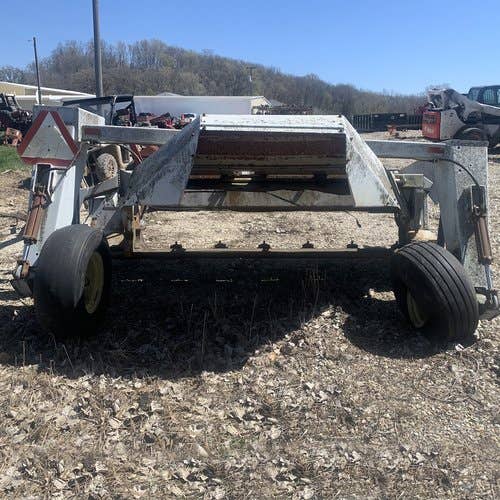 Used New Idea 5209 Hay Cutting parts.