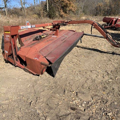 Used New Idea 5209 Hay Cutting parts.