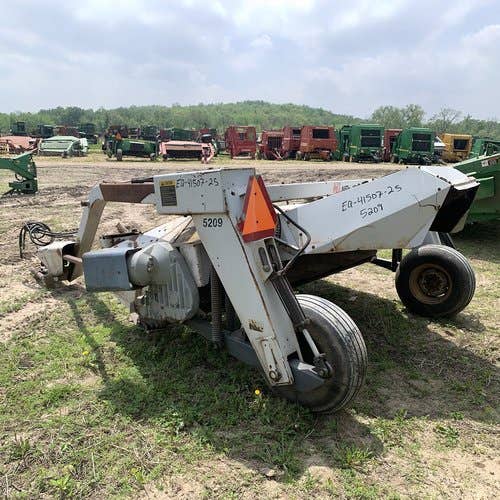 Used New Idea 5209 Hay Cutting parts.
