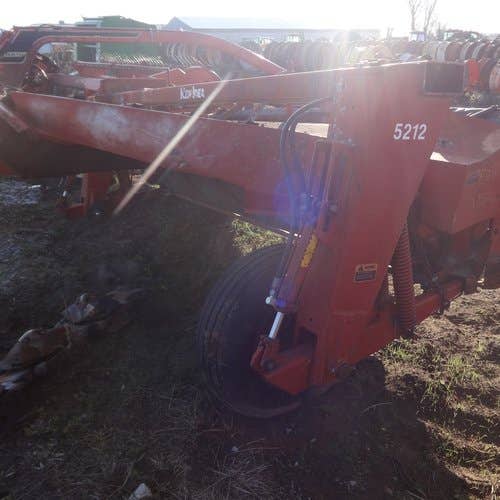 Used New Idea 5212 Hay Cutting parts.