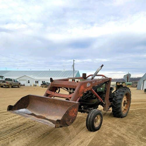 Used Oliver 1650 Tractor parts.