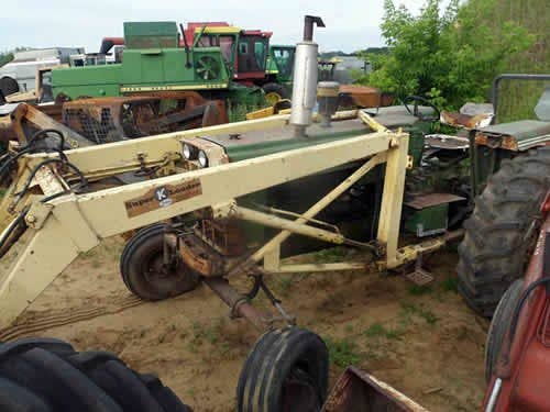 Used Oliver 1655 Tractor parts.