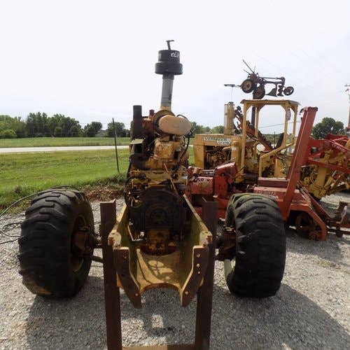 Used Oliver 1655 Tractor parts.