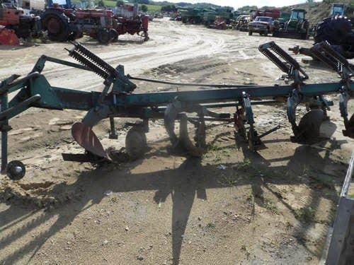 Used Oliver 508 Tillage parts.