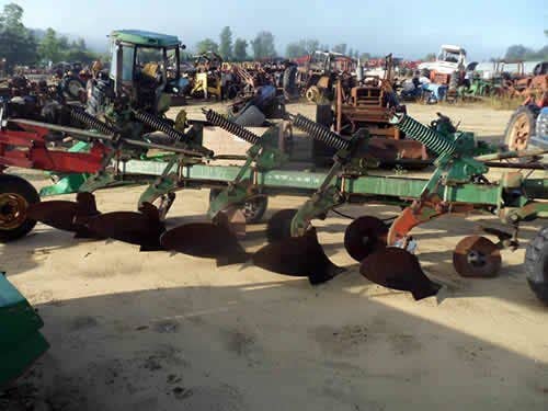 Used Oliver 548 Tillage parts.
