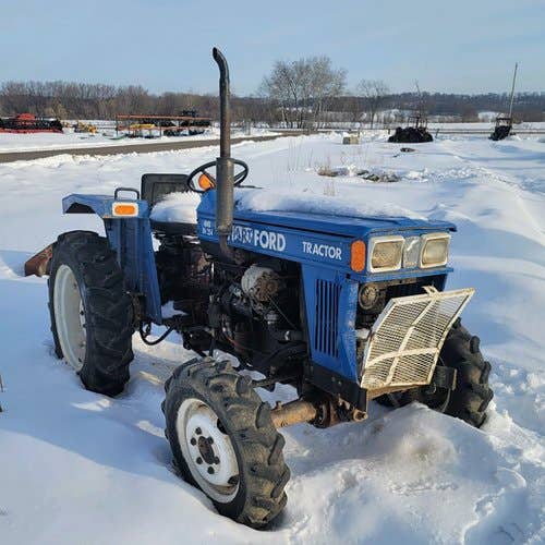 Used Shenniu 254 Tractor parts.