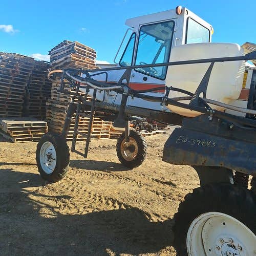 Used Spra-Coupe 230 Sprayer parts.