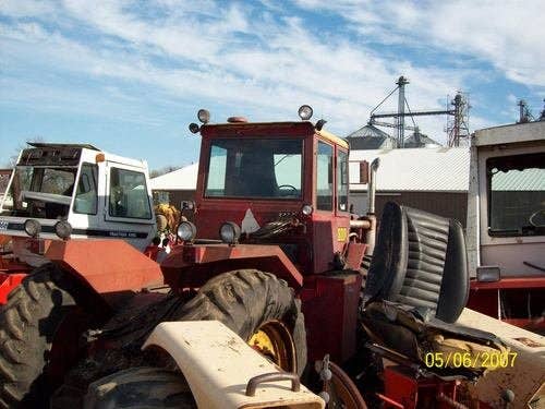 Used Versatile 800 Tractor parts.