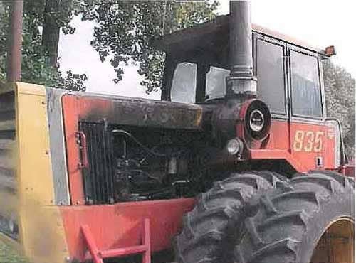 Used Versatile 835 Tractor parts.