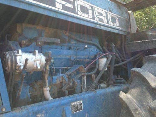 Used Versatile 846 Tractor parts.