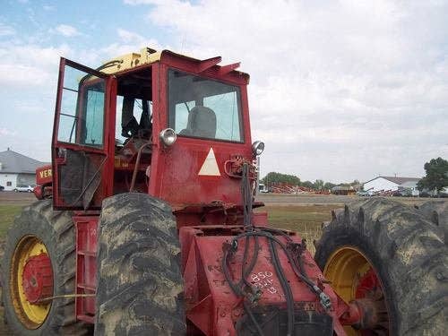 Used Versatile 850 Tractor parts.