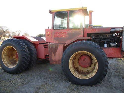 Used Versatile 850 Tractor parts.