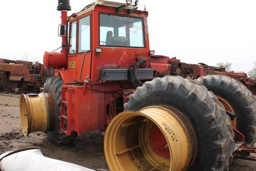 Used Versatile 850 Tractor parts.