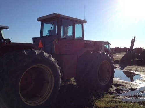 Used Versatile 855 Tractor parts.