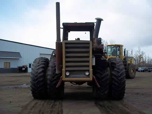 1982 Used Versatile 875 Tractor parts.