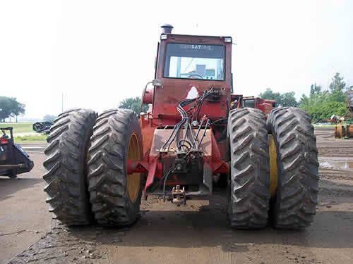 Used Versatile 900 Tractor parts.