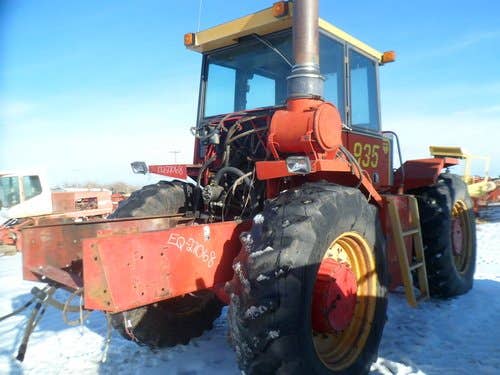 Used Versatile 935 Tractor parts.