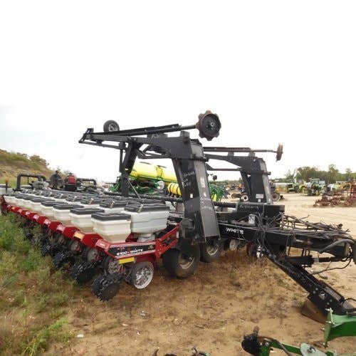 2004 Used White 6184 Planter parts.