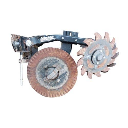 421743 | Yetter Shark Tooth Row Cleaner Fertilizer Coulter Combination | John Deere 1700 1725 1725NT 1750 1755 1760 1760NT 1770 1770NT 1775 1775NT 7200 | Kinze 2000 2100 2200 2300 2400 2500 2600 2700 2800 3000 3200 3400 3500 3600 |  | 2959-003 | 2967-602