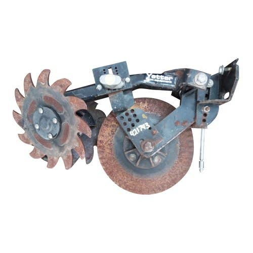 421743 | Yetter Shark Tooth Row Cleaner Fertilizer Coulter Combination | John Deere 1700 1725 1725NT 1750 1755 1760 1760NT 1770 1770NT 1775 1775NT 7200 | Kinze 2000 2100 2200 2300 2400 2500 2600 2700 2800 3000 3200 3400 3500 3600 |  | 2959-003 | 2967-602