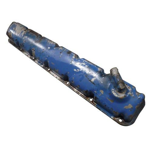 Used Valve Cover - Elbow at 45 Degree angle fits Ford 8600 9000 9600 BSD666 401 D2NN6582C Used Valve Cover - Elbow at 45 Degree angle fits Ford 8600 9000 9600 BSD666 401 D2NN6582C