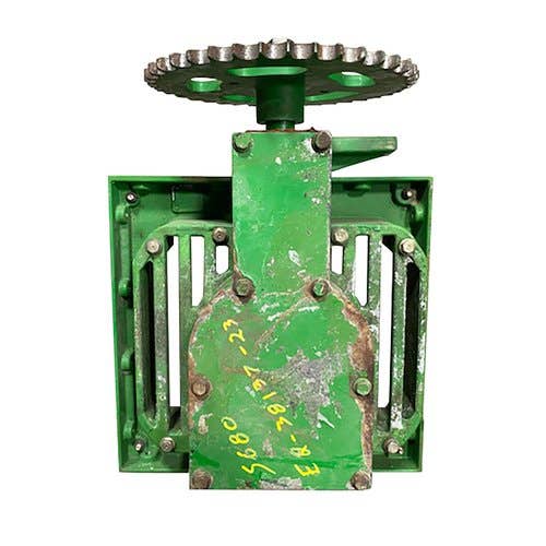465748 | Vertical Unload Gear Case | John Deere S680 S690 S780 S790 |  | DE32595 | DE20757