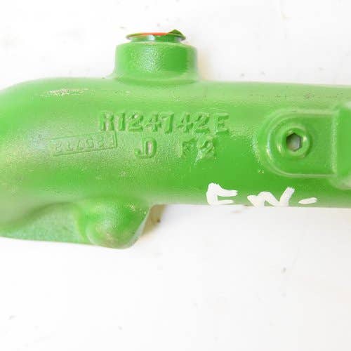 436860 | Water Pump Inlet | RH | John Deere CTSII 330LC 330LC 330LCR 330LCR 370 370 535 535 540G 540G 548G 560D 560D 640G 644G 644G 648G 648G 653E 653E 660D 740G 748G 748G 748GII 750C 750C 750CII 750CII 762B 762B 770C 770C 770CH 770CH 772CH |  | R124742