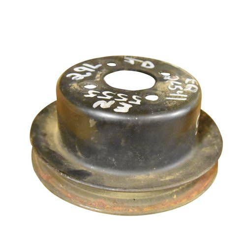 Used Water Pump Pulley fits John Deere 240 250 260 8875 5300 5310N 5400N 5200 5400 R110081