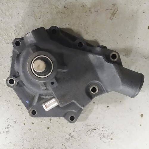 Used Water Pump fits John Deere 490D 2630 2640 490D AR71133 AR63343 R55164