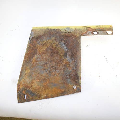 Used Weight Bracket RH fits New Holland L140 L150 L465 LS140 LS150 LX465 LX485 86506014
