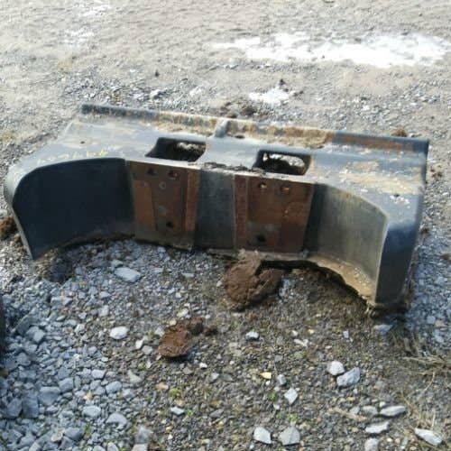 497604 | Weight Bracket | Case IH Magnum 215 Magnum 245 Magnum 255 Magnum 275 Magnum 305 Magnum 335 MX215 MX245 MX275 MX305 |  | 87448323