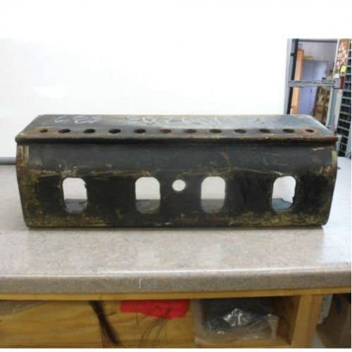 431575 | Weight Bracket | Case IH 385 395 485 495 585 595 685 695 885 895 995 |  | 99525C2 | 99525C1