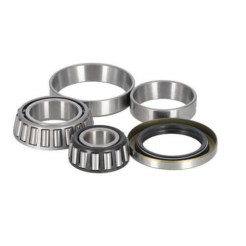 102228 | Wheel Bearing Kit | John Deere 820 830 1020 1520 1530 2010 2020 2020 2030 2040 2240 2440 2630 2640 |