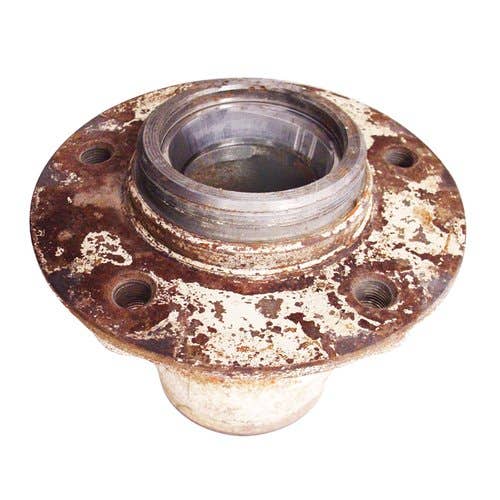 Used Wheel Hub fits Allis Chalmers D10 D12 D15 D17 D14 WC WD WD45 70228897 32904R Used Wheel Hub fits Allis Chalmers D10 D12 D15 D17 D14 WC WD WD45 70228897 32904R