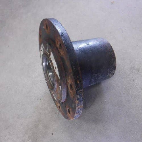 405226 | Wheel Hub | Allis Chalmers 9130 9150 9170 9190 9435 9455 9630 9635 9650 9655 9670 9675 9690 9695 | White 2-135 2-150 2-155 2-180 120 125 140 145 160 170 185 195 6124 6125 6145 6175 |  | 72160484 | 30-3156729 | 72160484