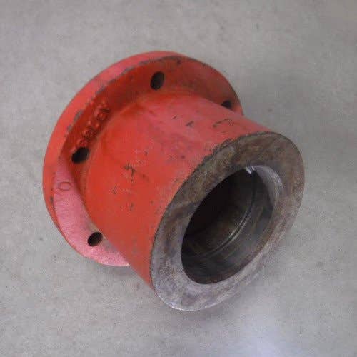 499314 | Wheel Hub | Case 430 430 530 530 730 770 830 870 930 970 1030 1070 1175 1896 2090 2094 2294 | Case IH 1896 2096 2294 |  | A57332 | A57336