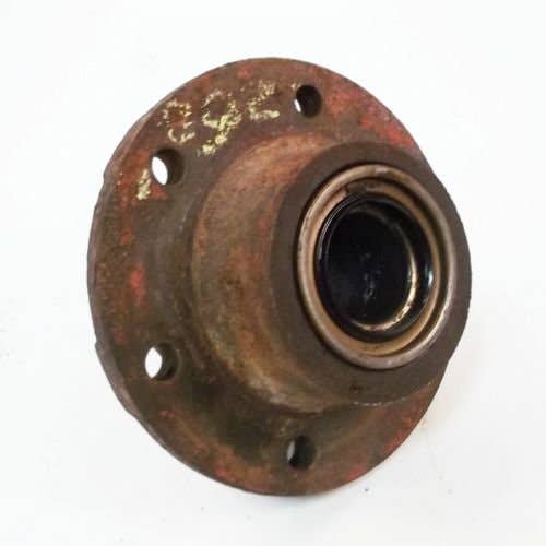 432344 | Wheel Hub | Gehl 2600 |  | 065820