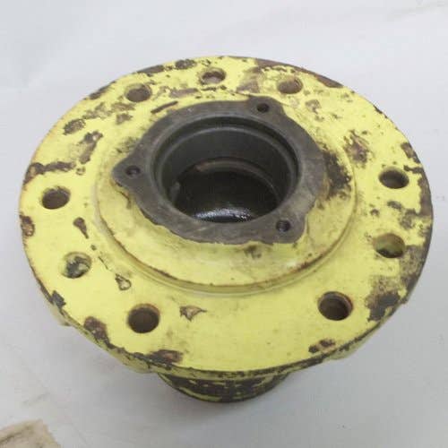 498203 | Wheel Hub | John Deere B 50 520 530 |  | AB3080R
